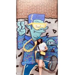 Meet your Posher, Golda